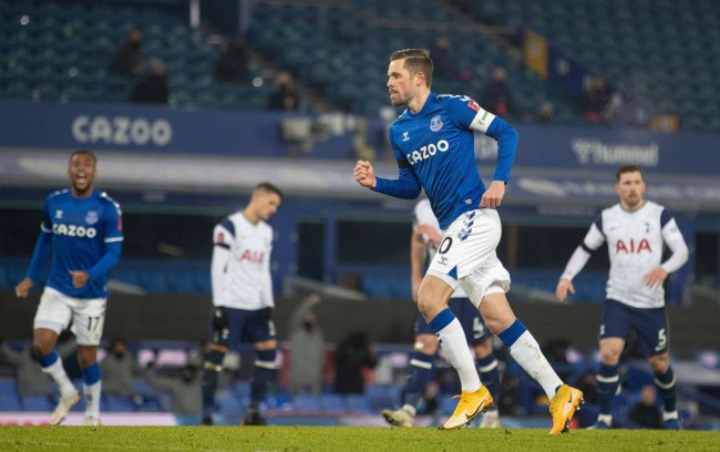 正是巴斯克 正是巴斯克